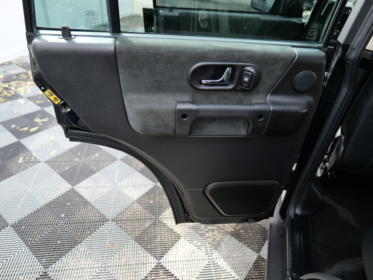 Land Rover Discovery 4dr Wgn SE 2004 Land Rover Discovery 4dr Wgn SE 2004