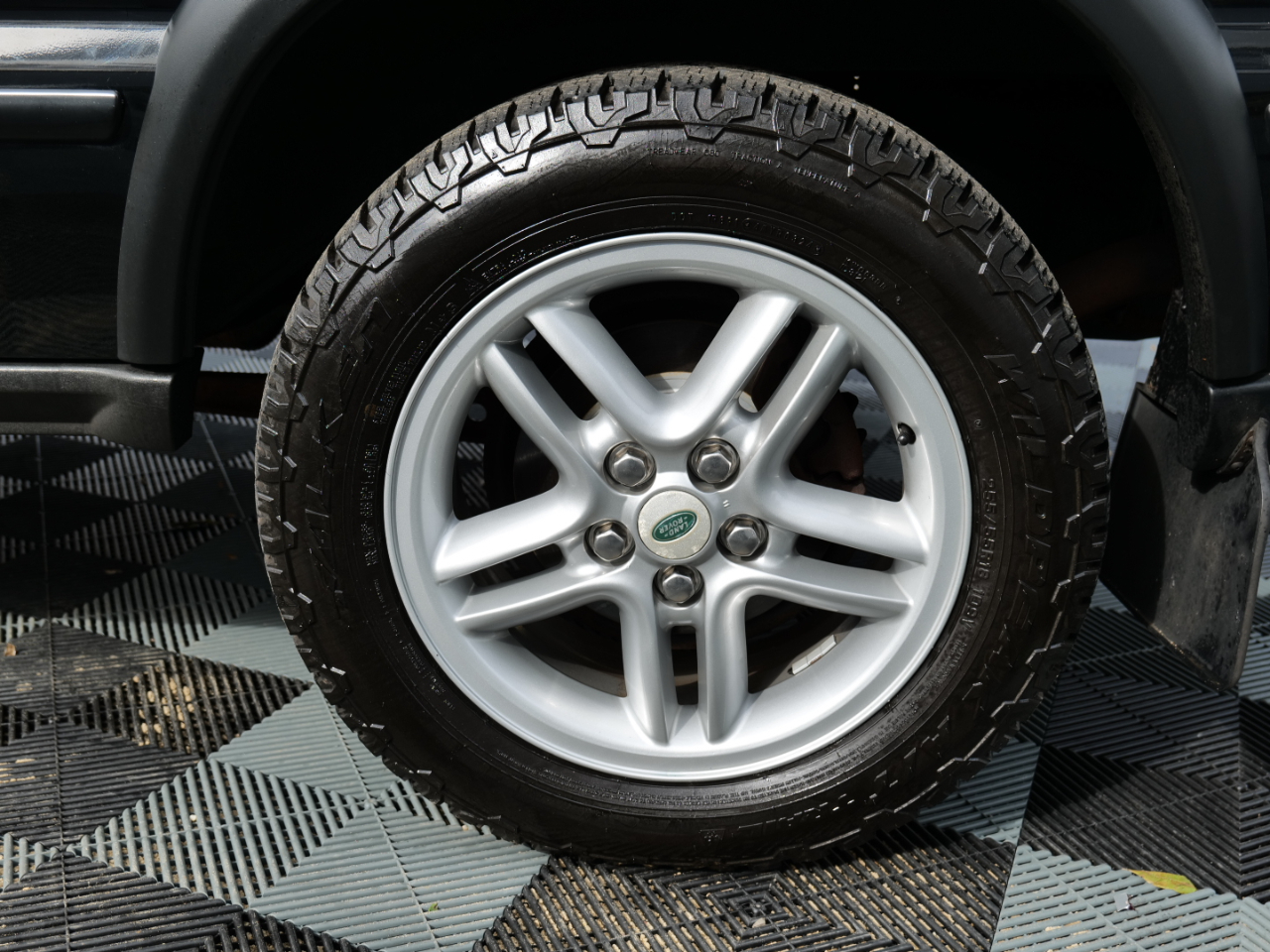 Land Rover Discovery 4dr Wgn SE 2004 Land Rover Discovery 4dr Wgn SE 2004