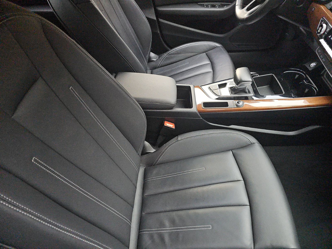 Audi A4 Sedan Premium 40 TFSI quattro 2022 Audi A4 Sedan Premium 40 TFSI quattro 2022