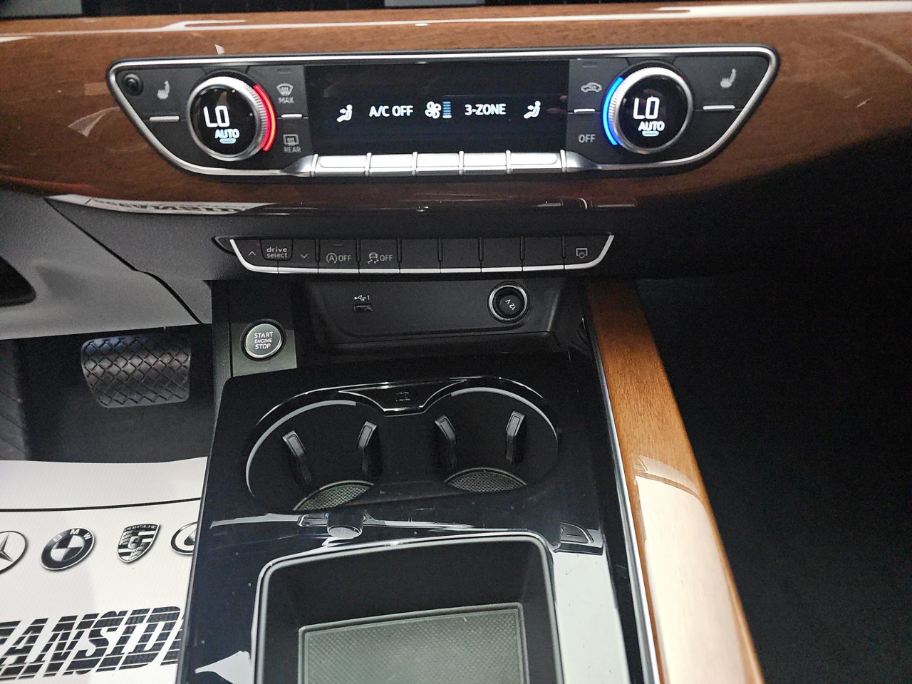 Audi A4 Sedan Premium 40 TFSI quattro 2022 Audi A4 Sedan Premium 40 TFSI quattro 2022