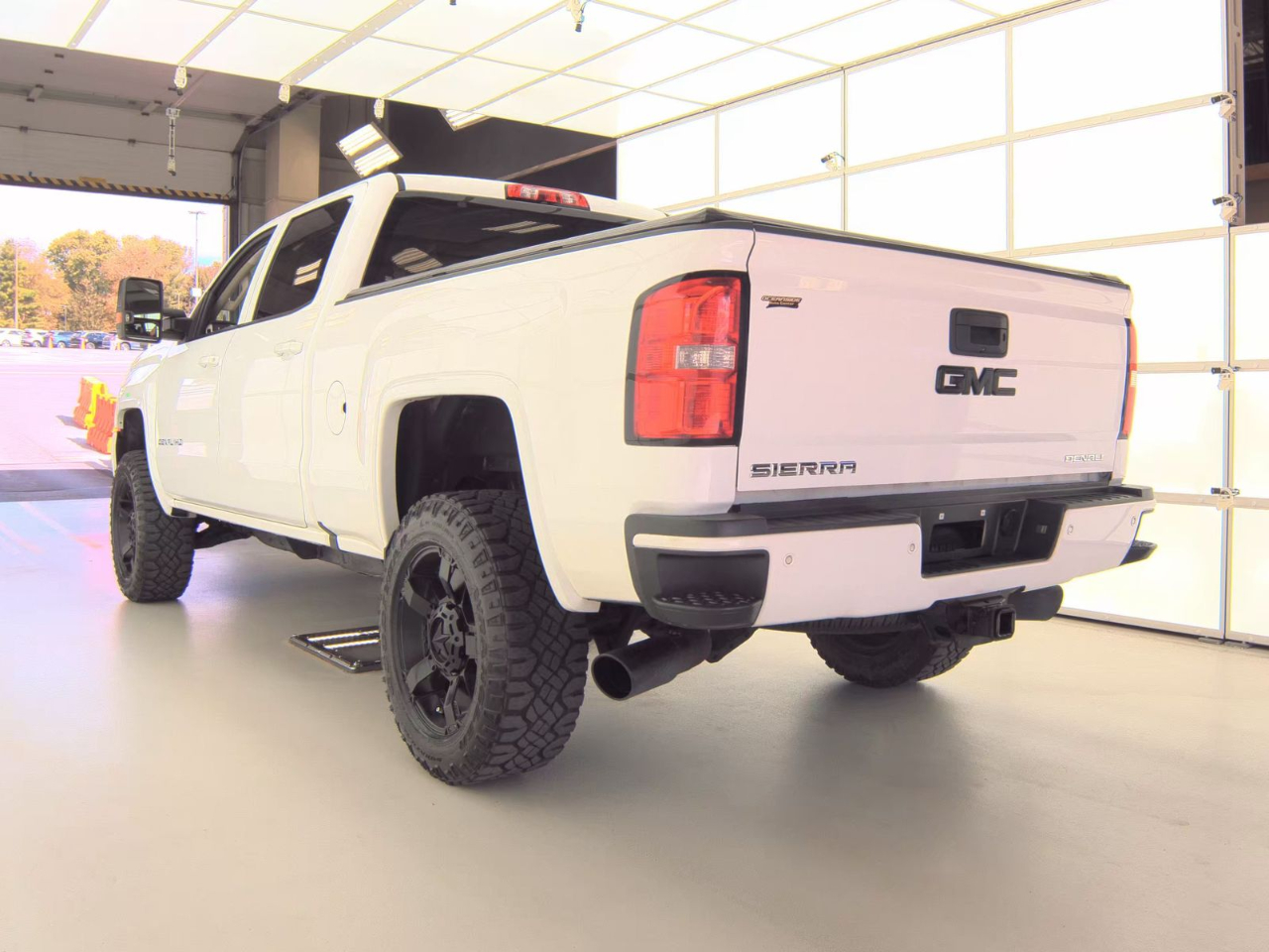 GMC Sierra 2500HD 4WD Crew Cab 153.7" Denali 2016 GMC Sierra 2500HD 4WD Crew Cab 153.7" Denali 2016