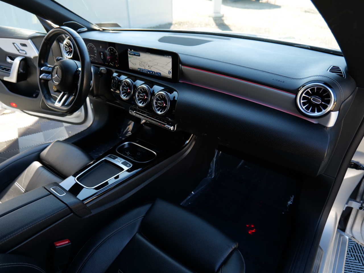 Mercedes-Benz CLA  2024 Mercedes-Benz CLA  2024