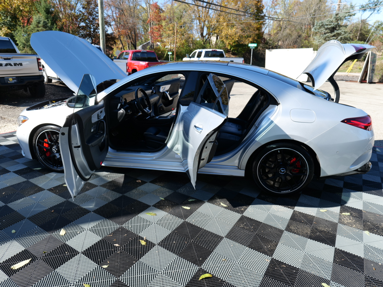 Mercedes-Benz CLA  2024 Mercedes-Benz CLA  2024