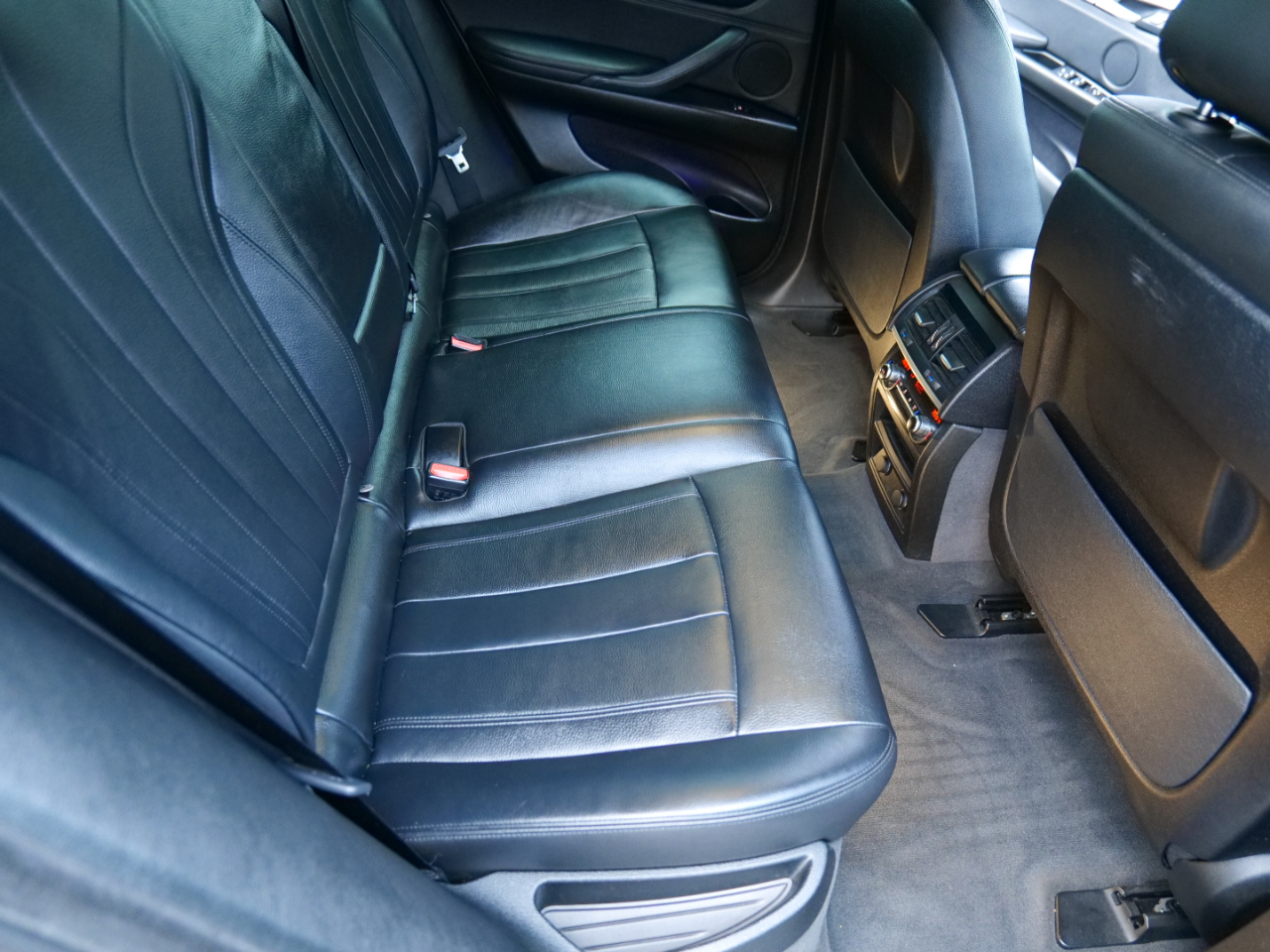 BMW X6 AWD 4dr xDrive35i 2016 BMW X6 AWD 4dr xDrive35i 2016