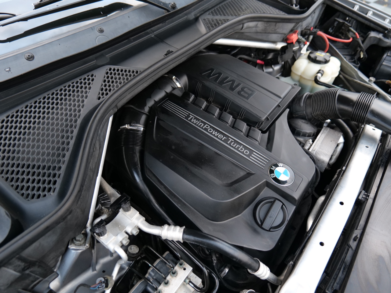 BMW X6 AWD 4dr xDrive35i 2016 BMW X6 AWD 4dr xDrive35i 2016