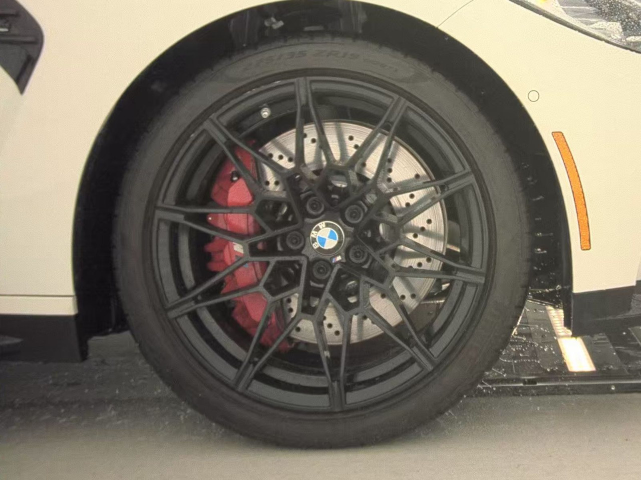 BMW M4 Competition xDrive Convertible 2024 BMW M4 Competition xDrive Convertible 2024