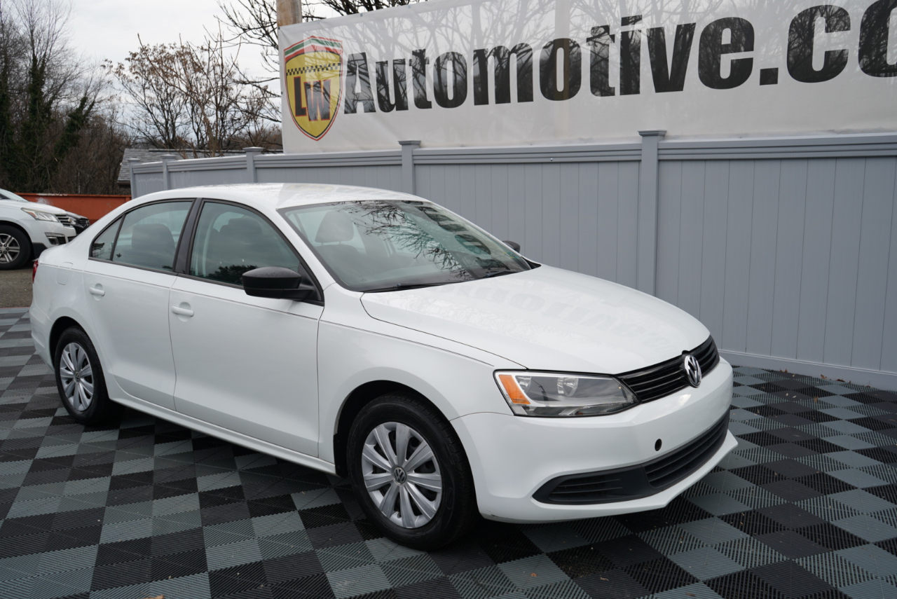 Volkswagen Jetta Sedan 4dr Auto S 2014