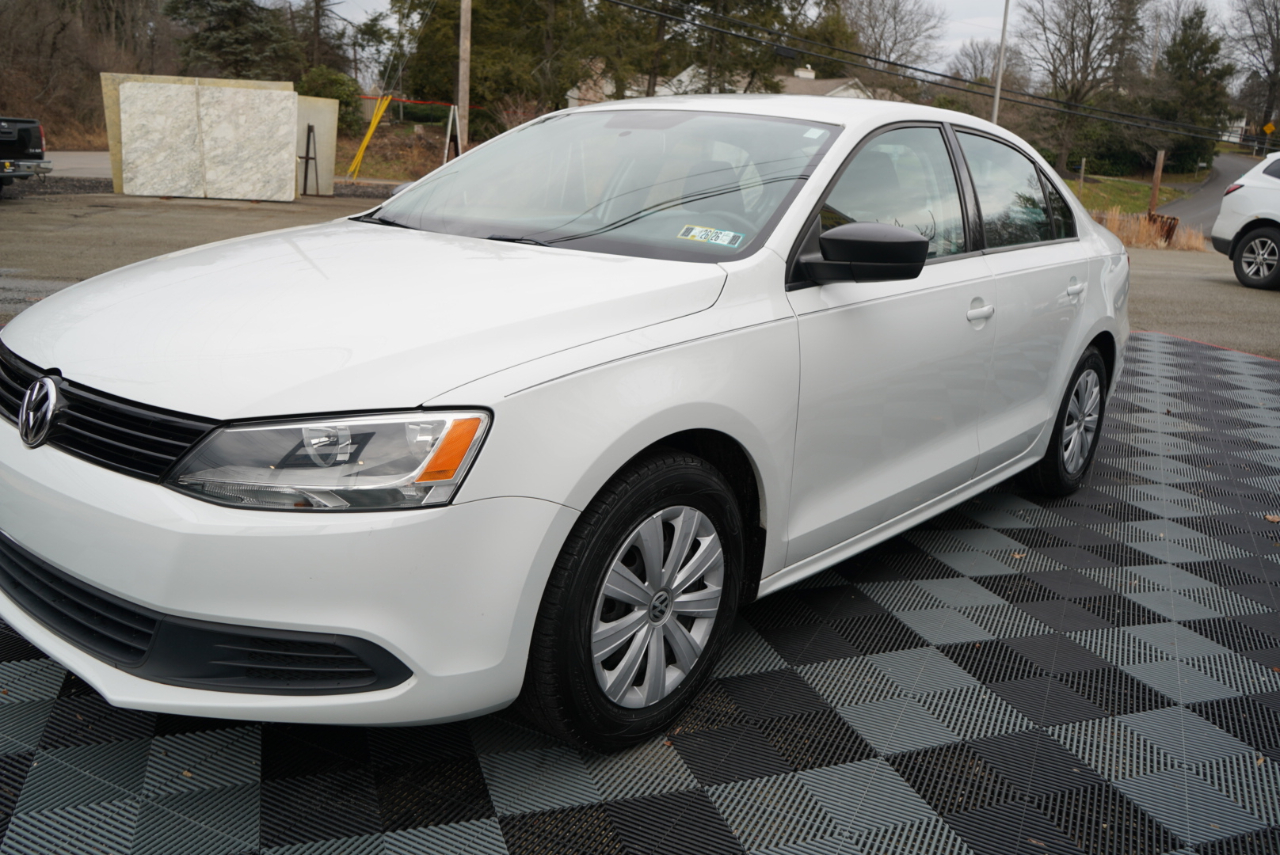 Volkswagen Jetta Sedan 4dr Auto S 2014