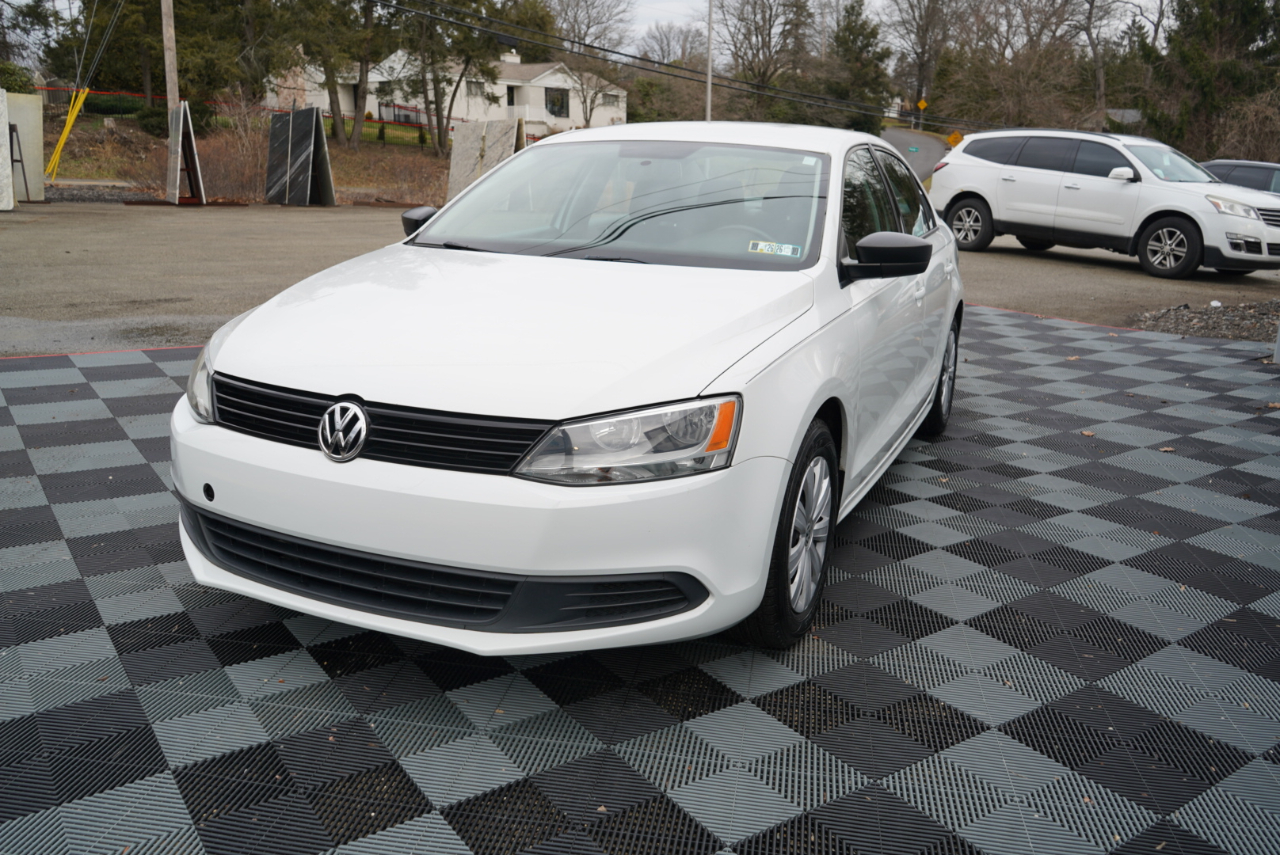 Volkswagen Jetta Sedan 4dr Auto S 2014
