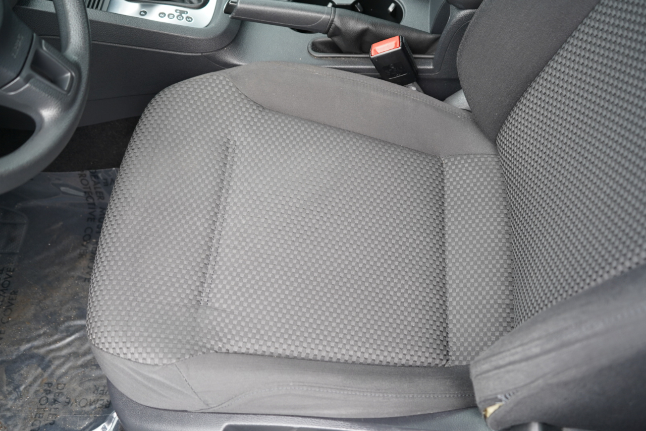 Volkswagen Jetta Sedan 4dr Auto S 2014