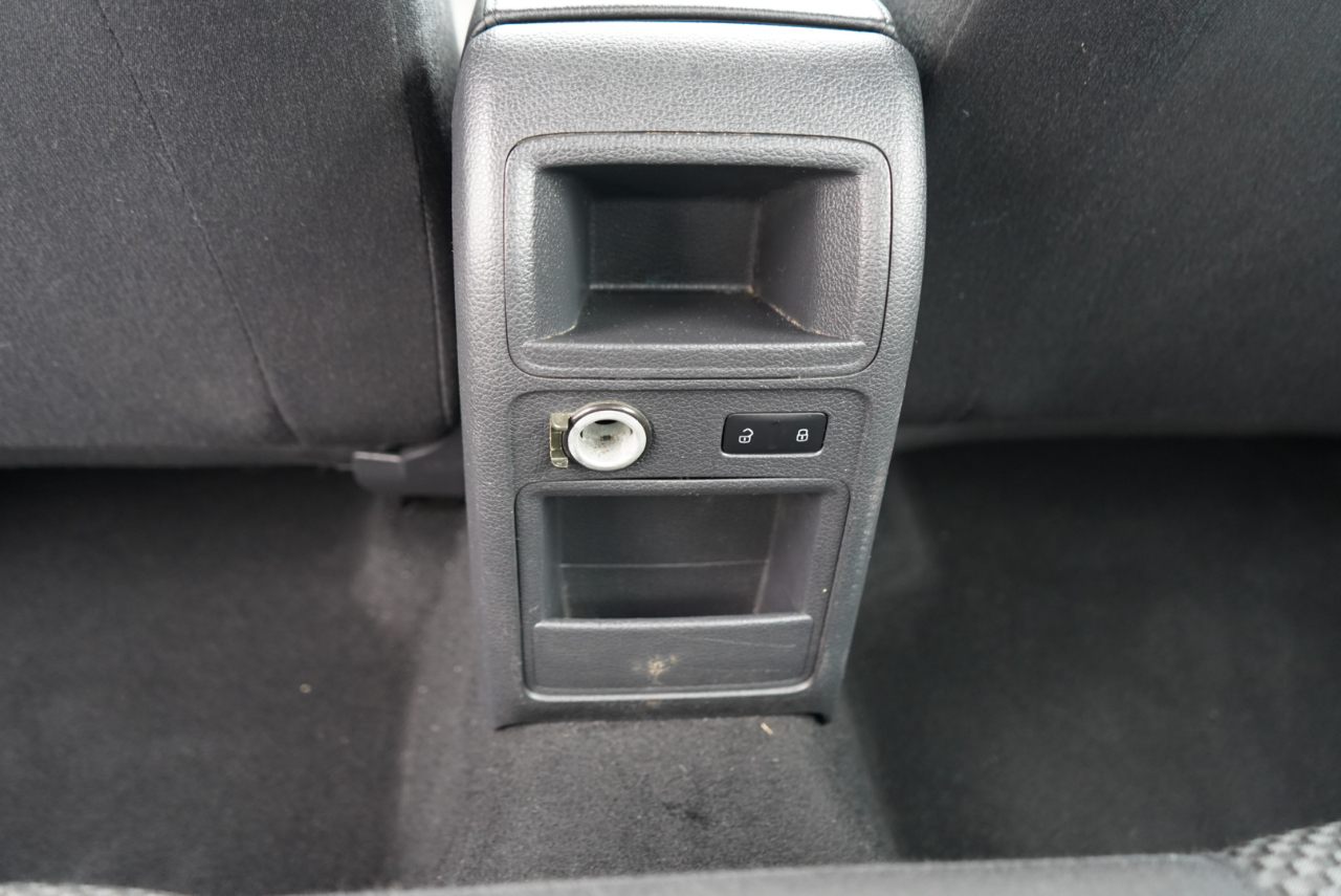 Volkswagen Jetta Sedan 4dr Auto S 2014