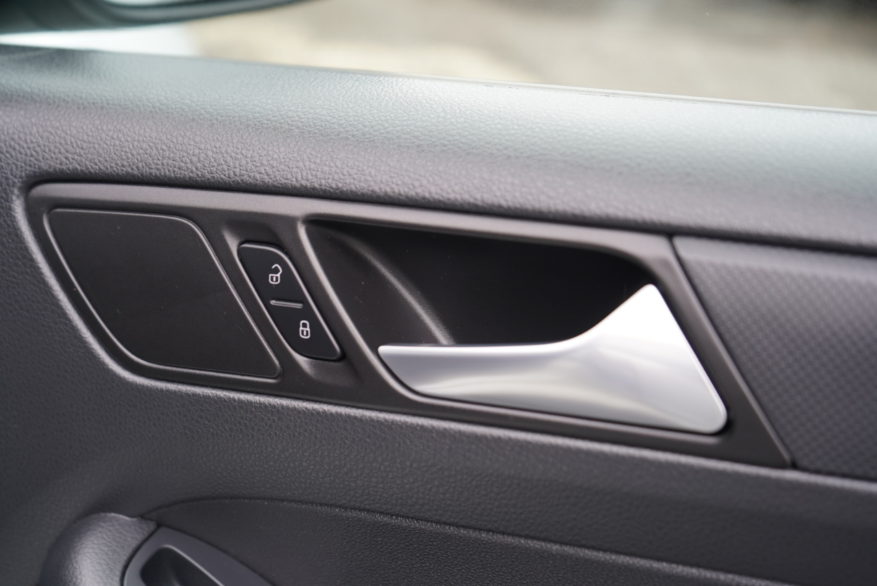 Volkswagen Jetta Sedan 4dr Auto S 2014