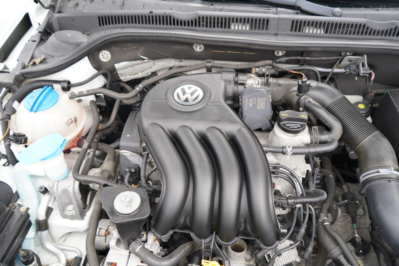 Volkswagen Jetta Sedan 4dr Auto S 2014