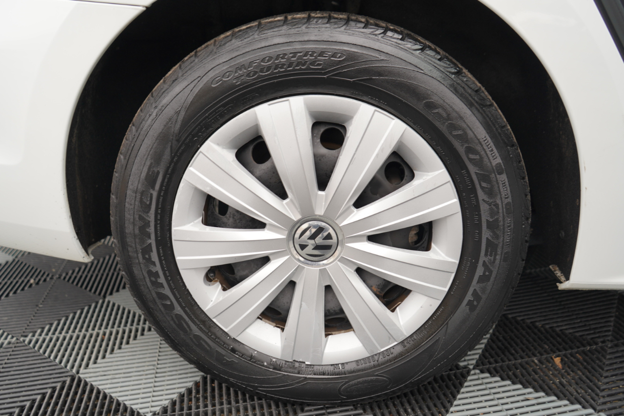 Volkswagen Jetta Sedan 4dr Auto S 2014