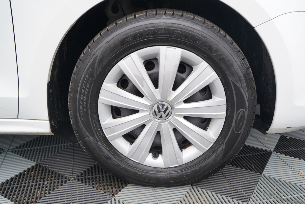 Volkswagen Jetta Sedan 4dr Auto S 2014