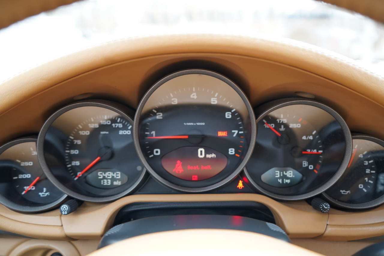 Porsche 911 2dr Cabriolet Carrera 2005