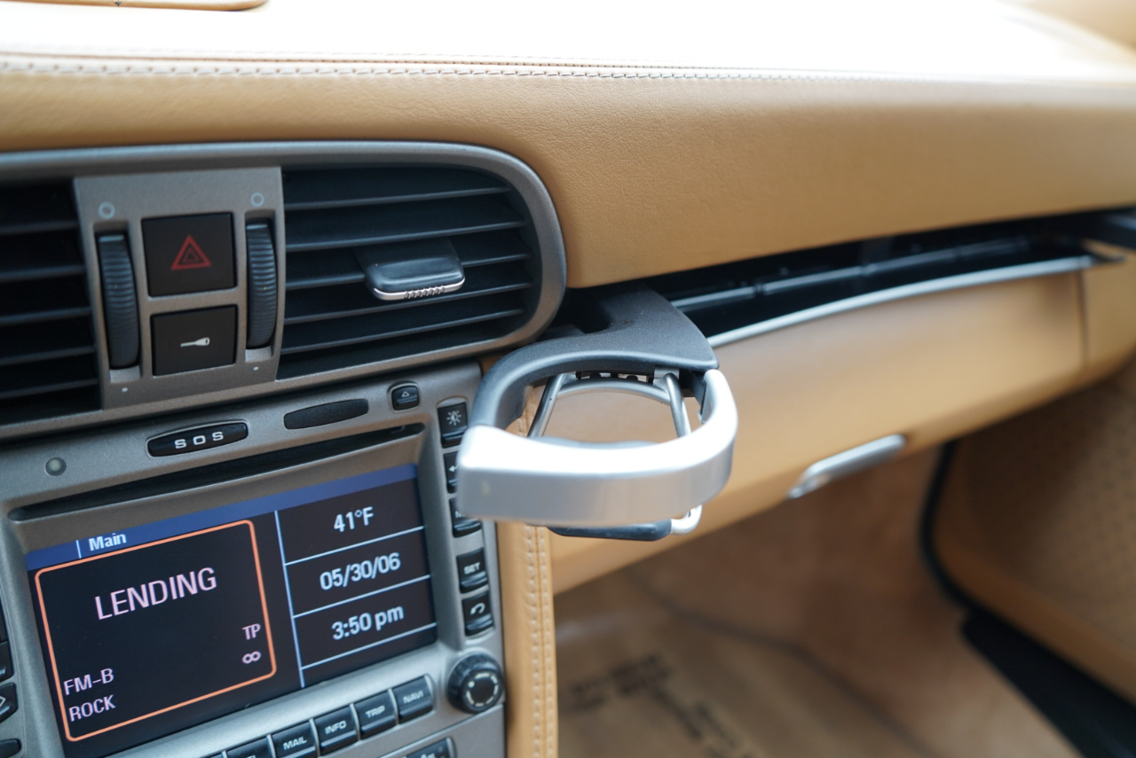 Porsche 911 2dr Cabriolet Carrera 2005