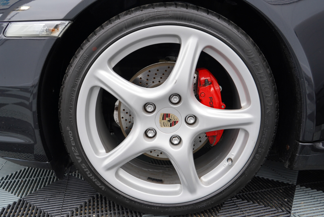 Porsche 911 2dr Cabriolet Carrera 2005