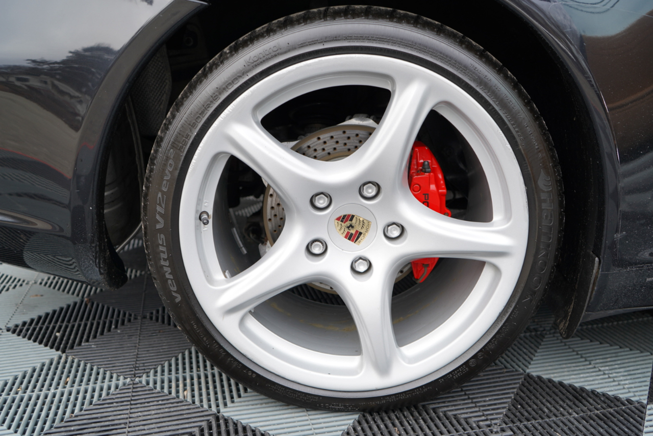 Porsche 911 2dr Cabriolet Carrera 2005