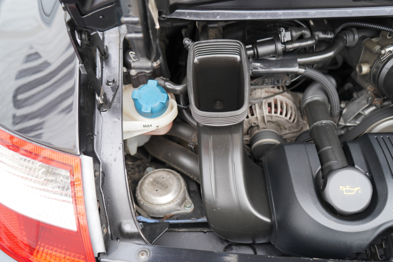 Porsche 911 2dr Cabriolet Carrera 2005