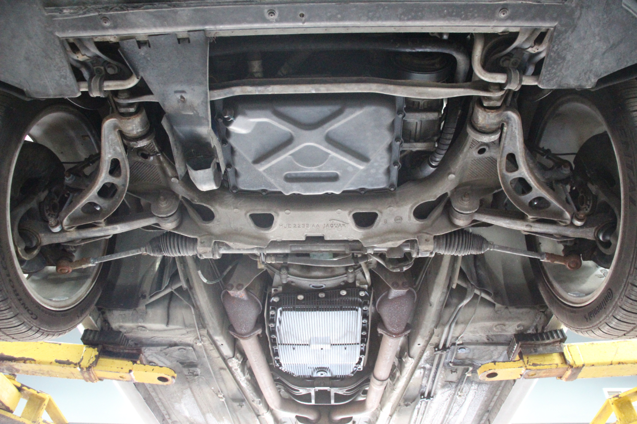 Jaguar XK8 2dr Cpe XK8 2004