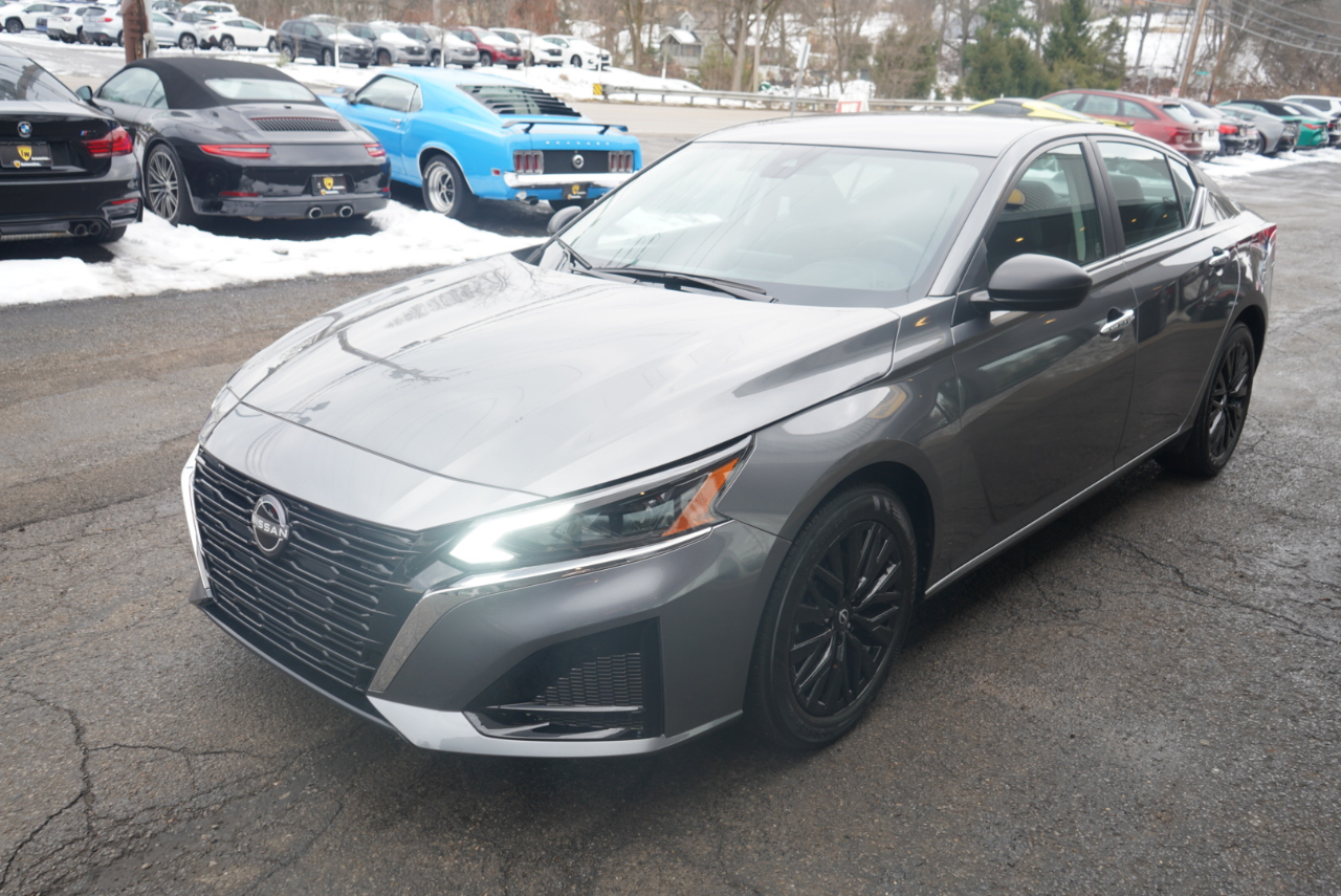 Nissan Altima 2.5 SV Sedan 2024