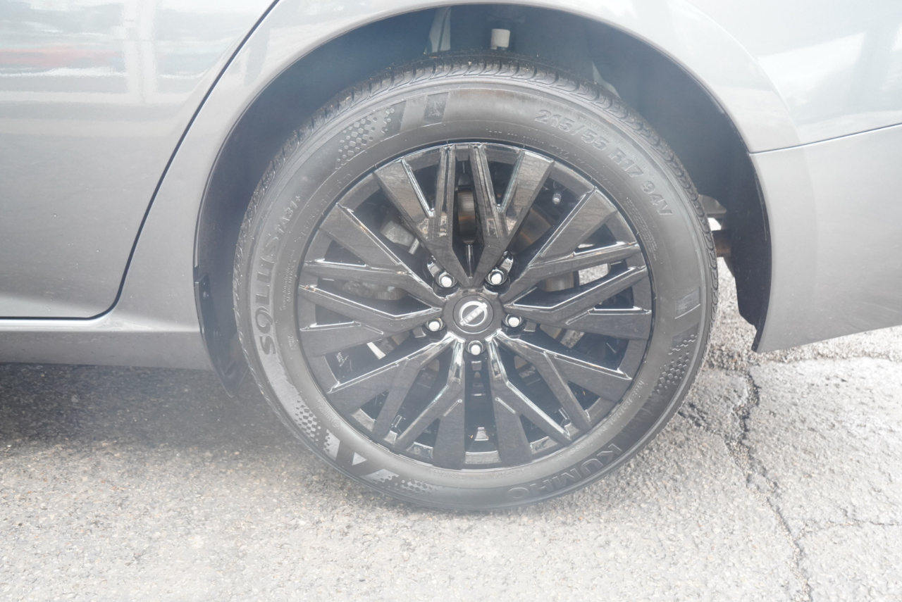 Nissan Altima 2.5 SV Sedan 2024