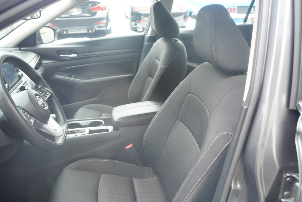 Nissan Altima 2.5 SV Sedan 2024