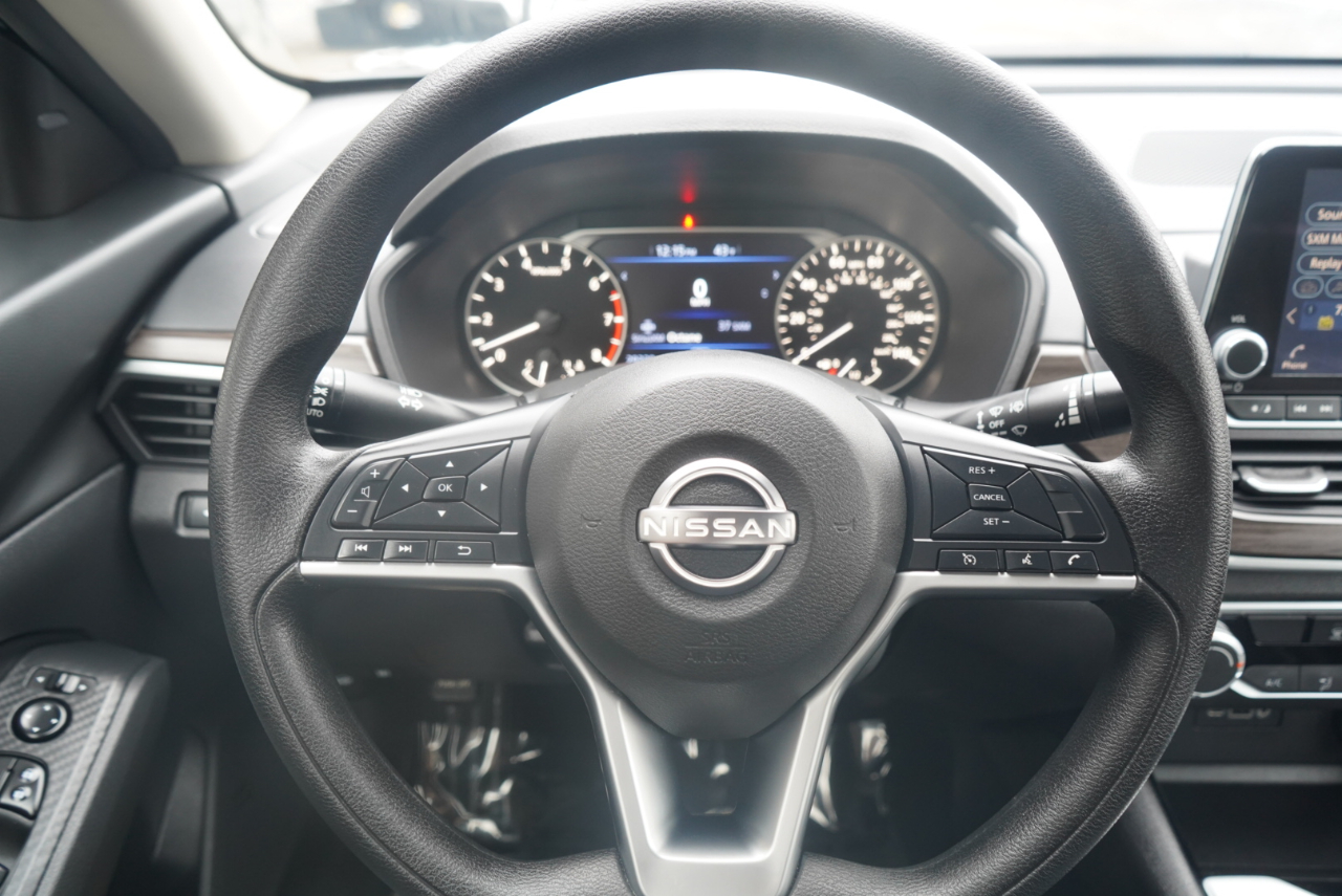 Nissan Altima 2.5 SV Sedan 2024