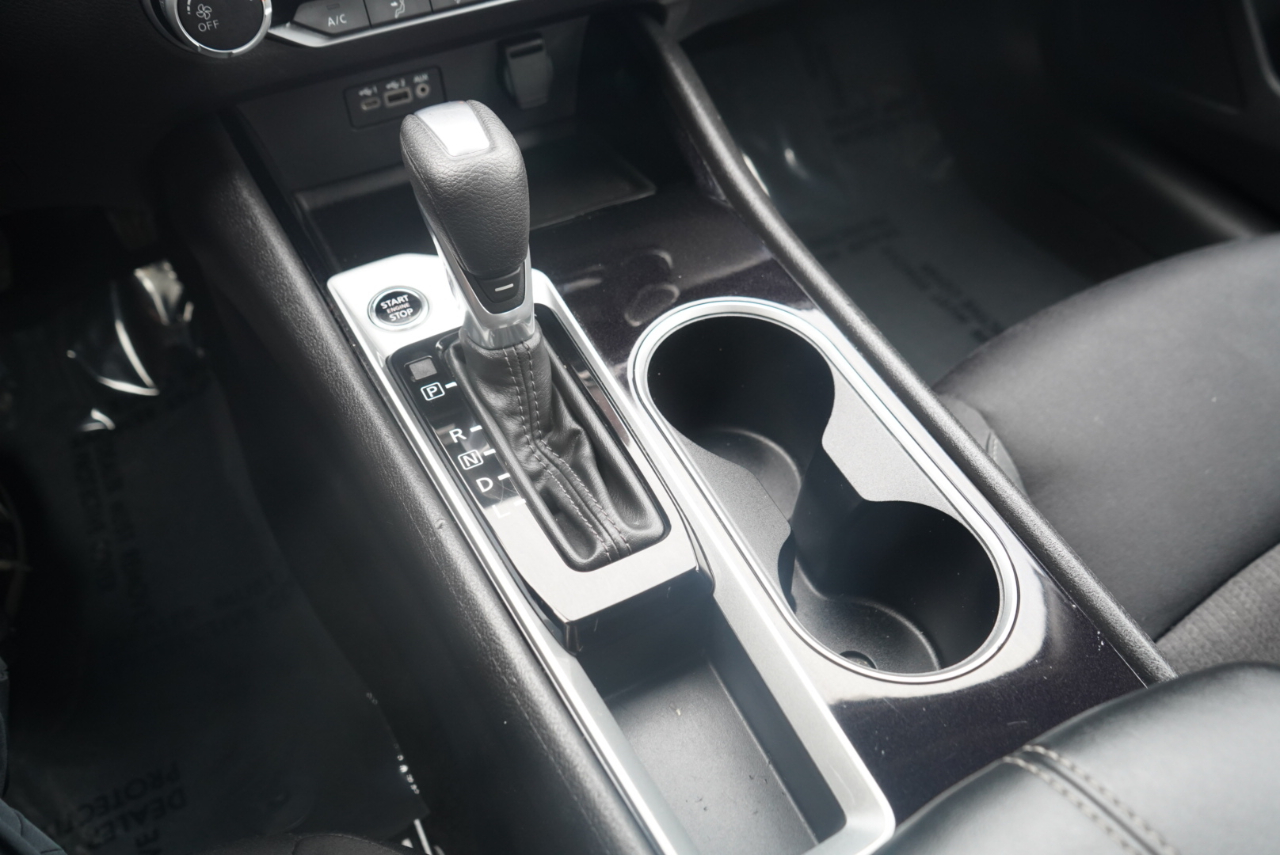 Nissan Altima 2.5 SV Sedan 2024