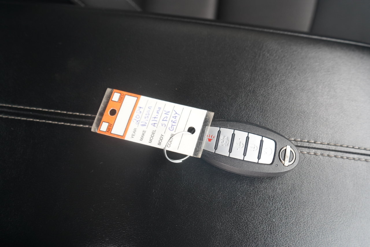 Nissan Altima 2.5 SV Sedan 2024