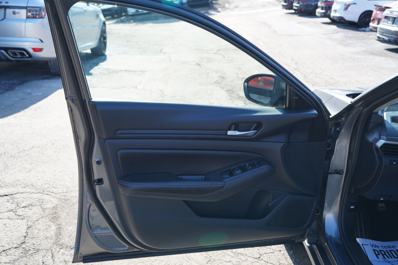 Nissan Altima 2.5 SV Sedan 2024