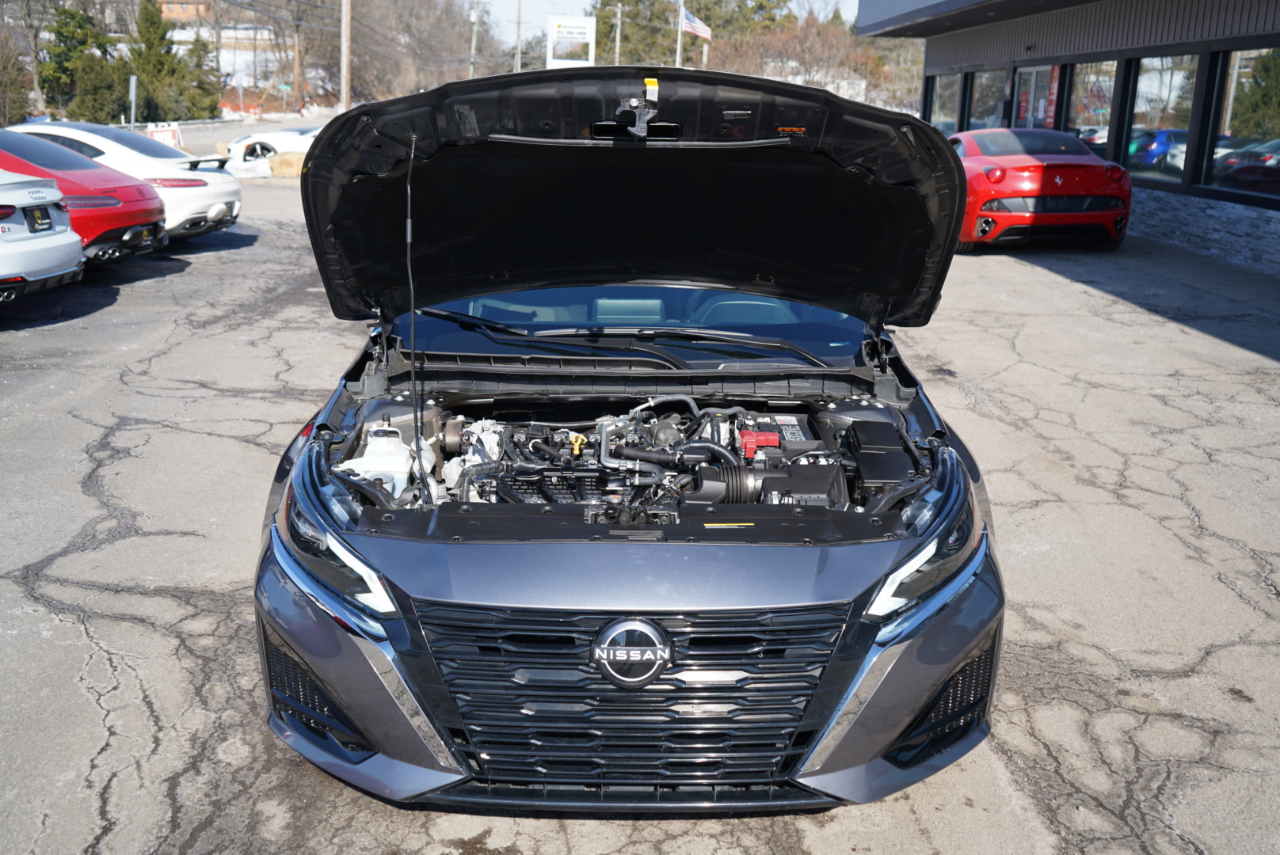 Nissan Altima 2.5 SV Sedan 2024