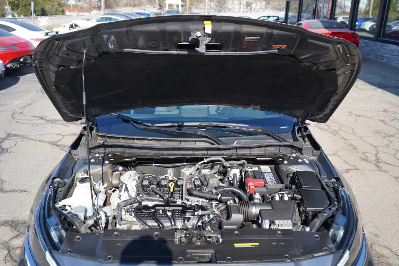 Nissan Altima 2.5 SV Sedan 2024