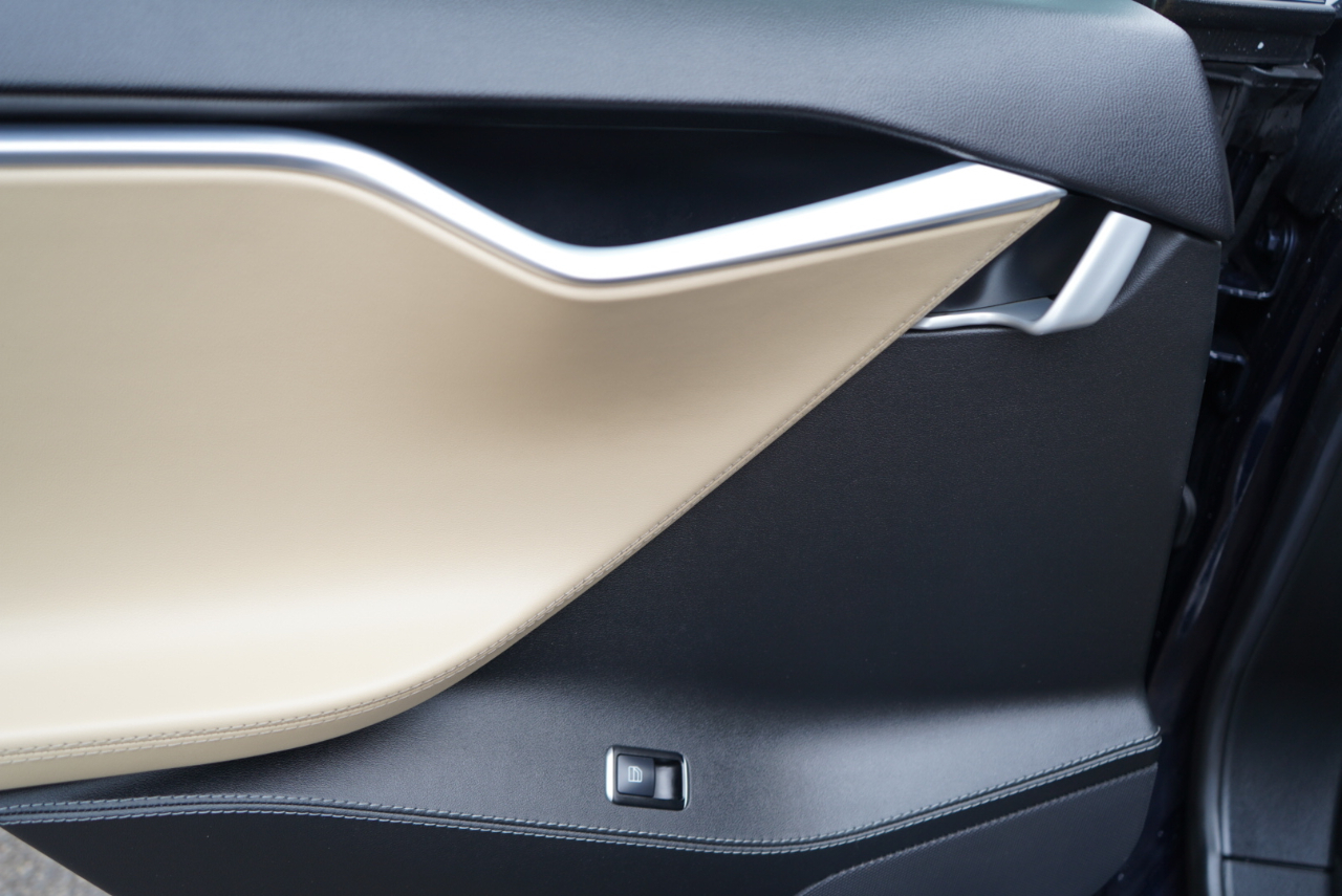 Tesla Model S 4dr Sdn P85D 2014