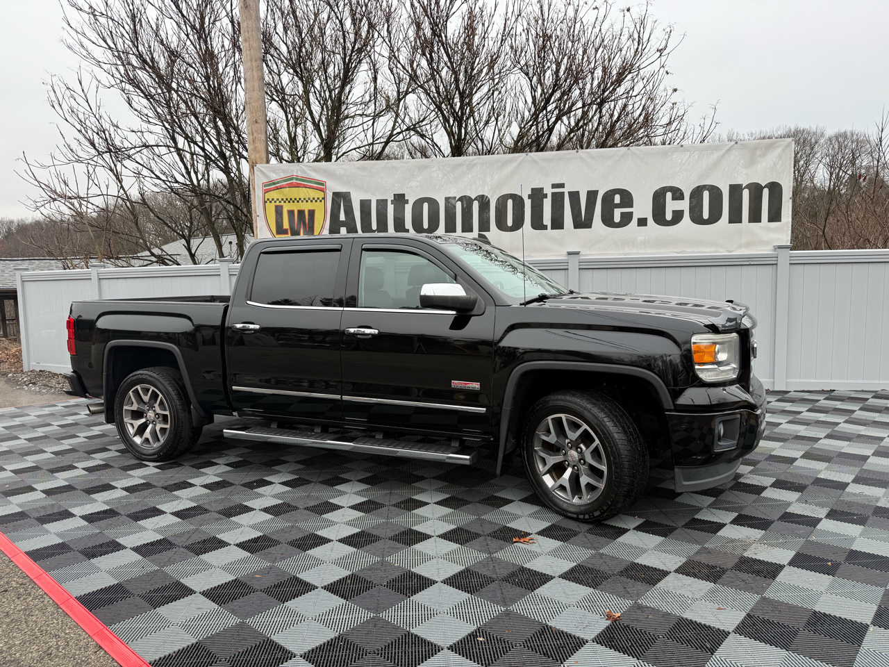 GMC Sierra 1500 4WD Crew Cab 143.5" SLT 2015