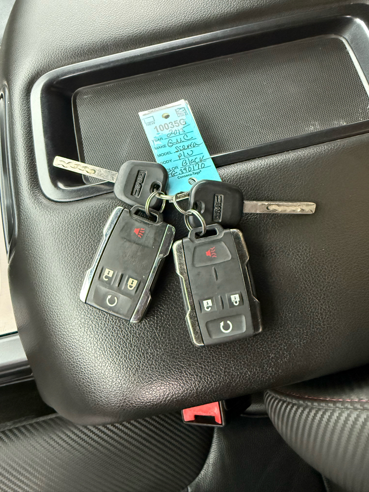 GMC Sierra 1500 4WD Crew Cab 143.5" SLT 2015