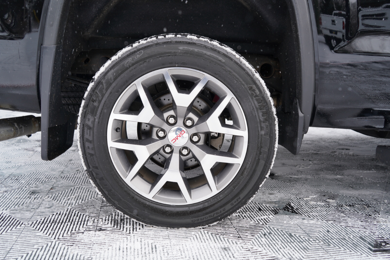 GMC Sierra 1500 4WD Crew Cab 143.5" SLT 2015