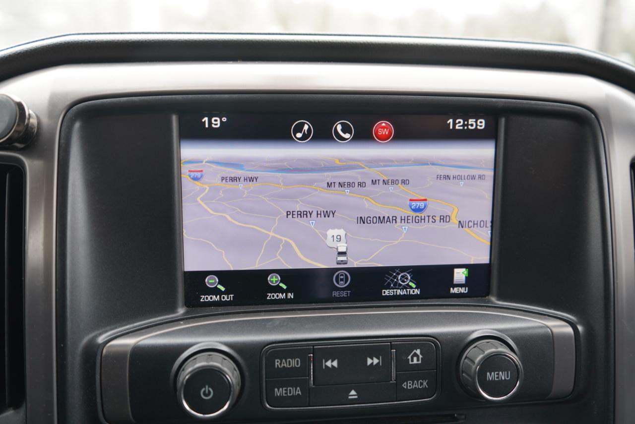 GMC Sierra 1500 4WD Crew Cab 143.5" SLT 2015