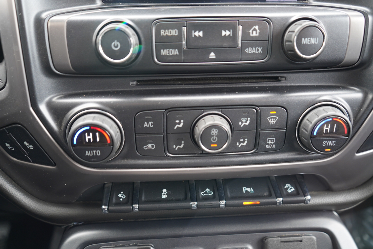 GMC Sierra 1500 4WD Crew Cab 143.5" SLT 2015