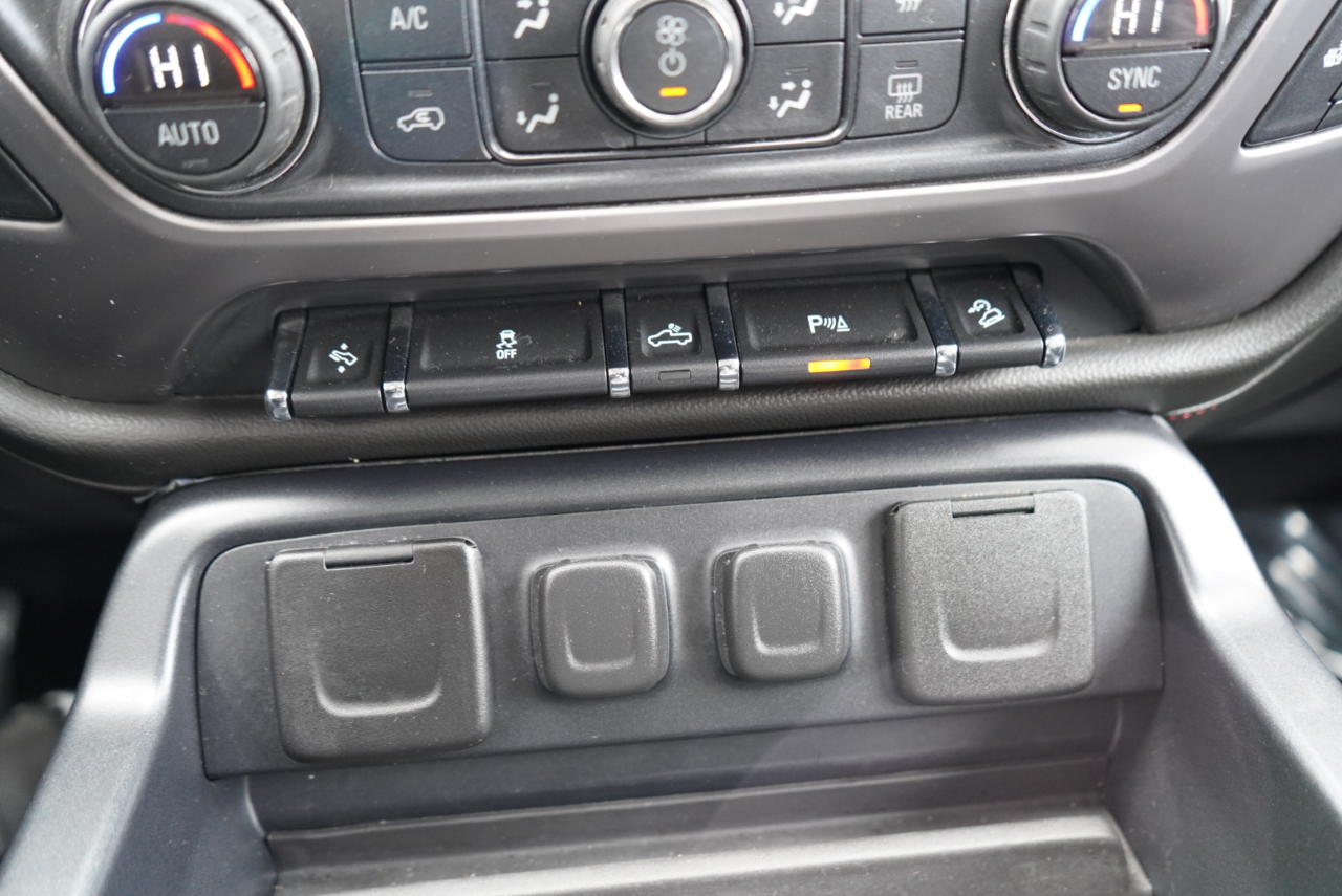 GMC Sierra 1500 4WD Crew Cab 143.5" SLT 2015