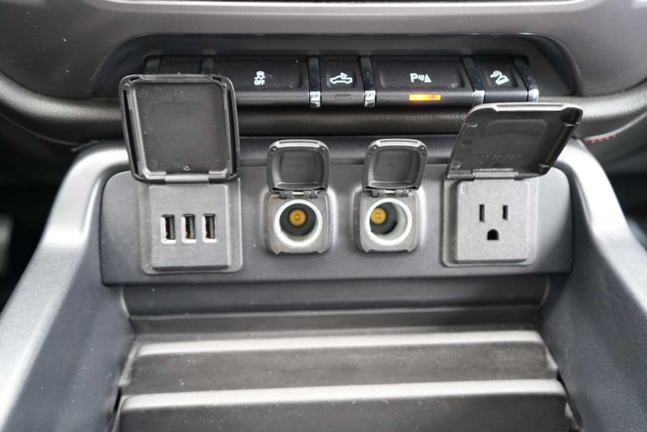 GMC Sierra 1500 4WD Crew Cab 143.5" SLT 2015