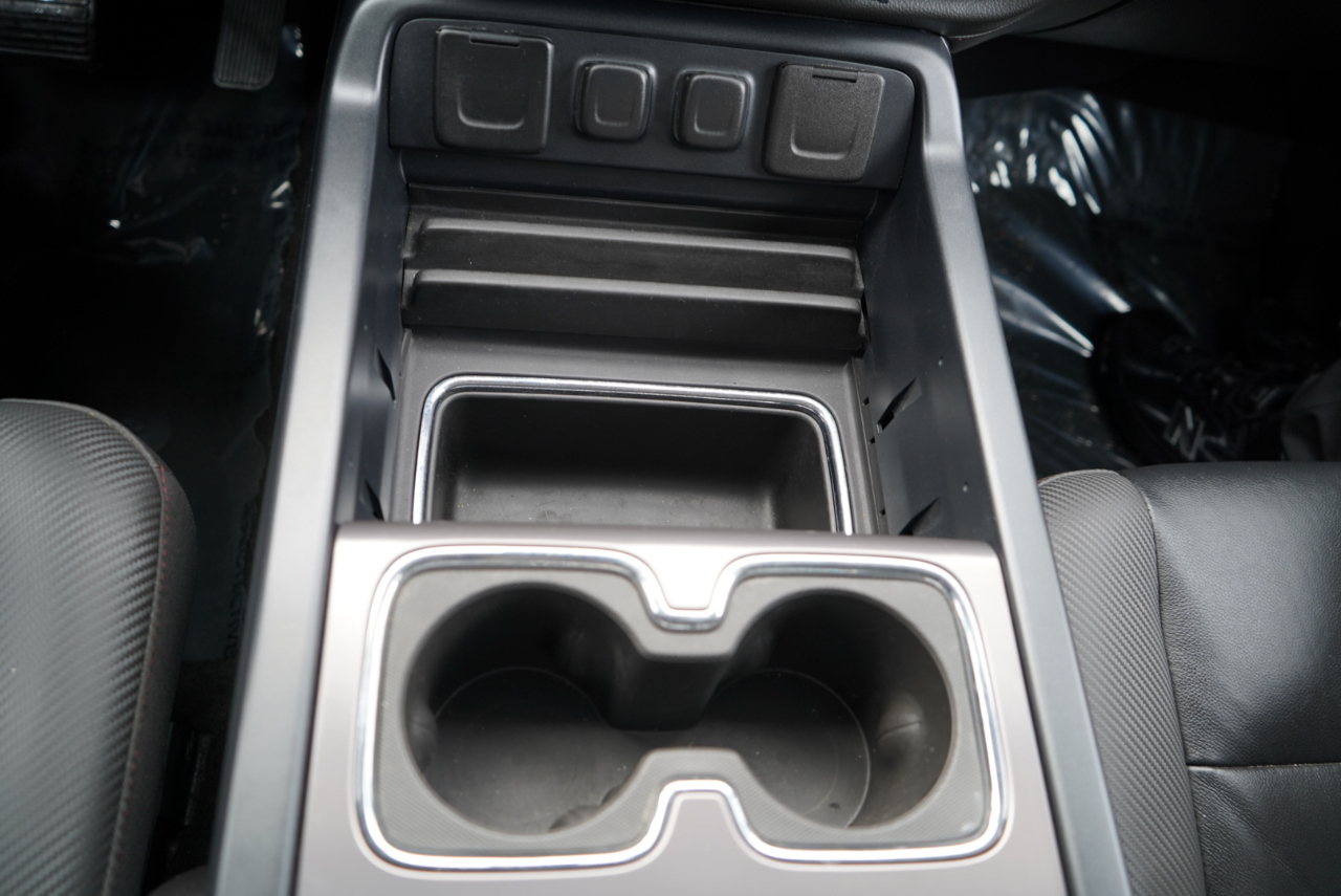 GMC Sierra 1500 4WD Crew Cab 143.5" SLT 2015