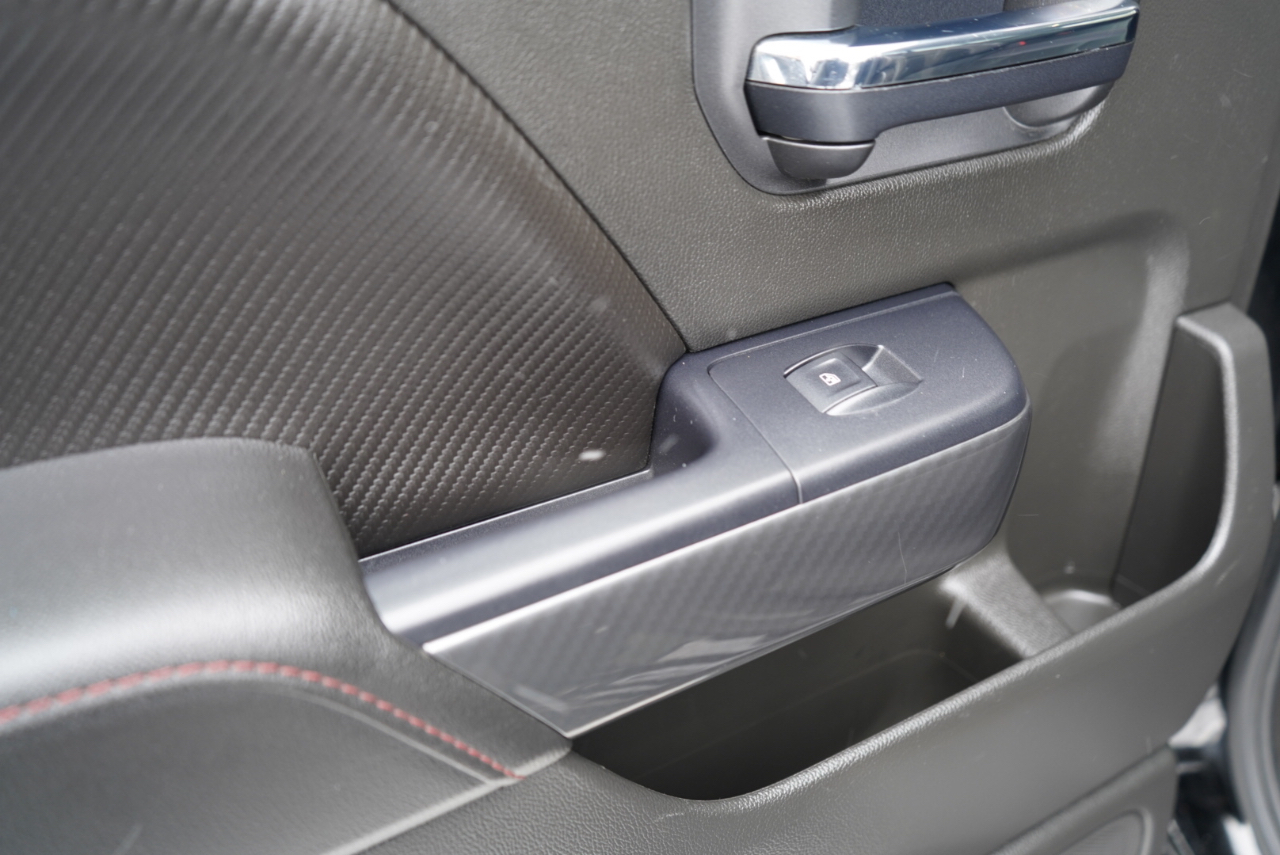 GMC Sierra 1500 4WD Crew Cab 143.5" SLT 2015