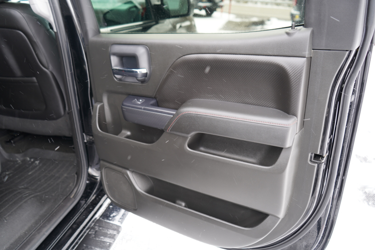 GMC Sierra 1500 4WD Crew Cab 143.5" SLT 2015