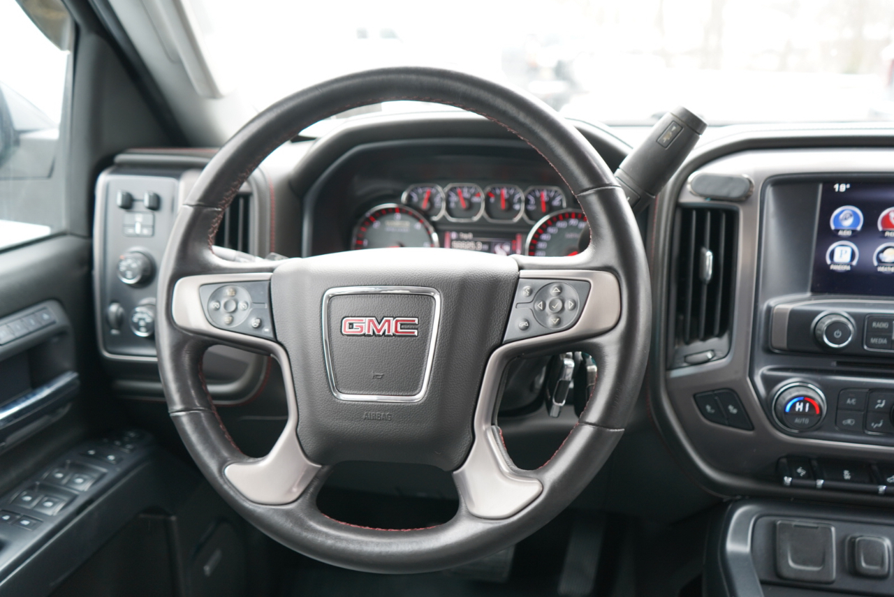 GMC Sierra 1500 4WD Crew Cab 143.5" SLT 2015