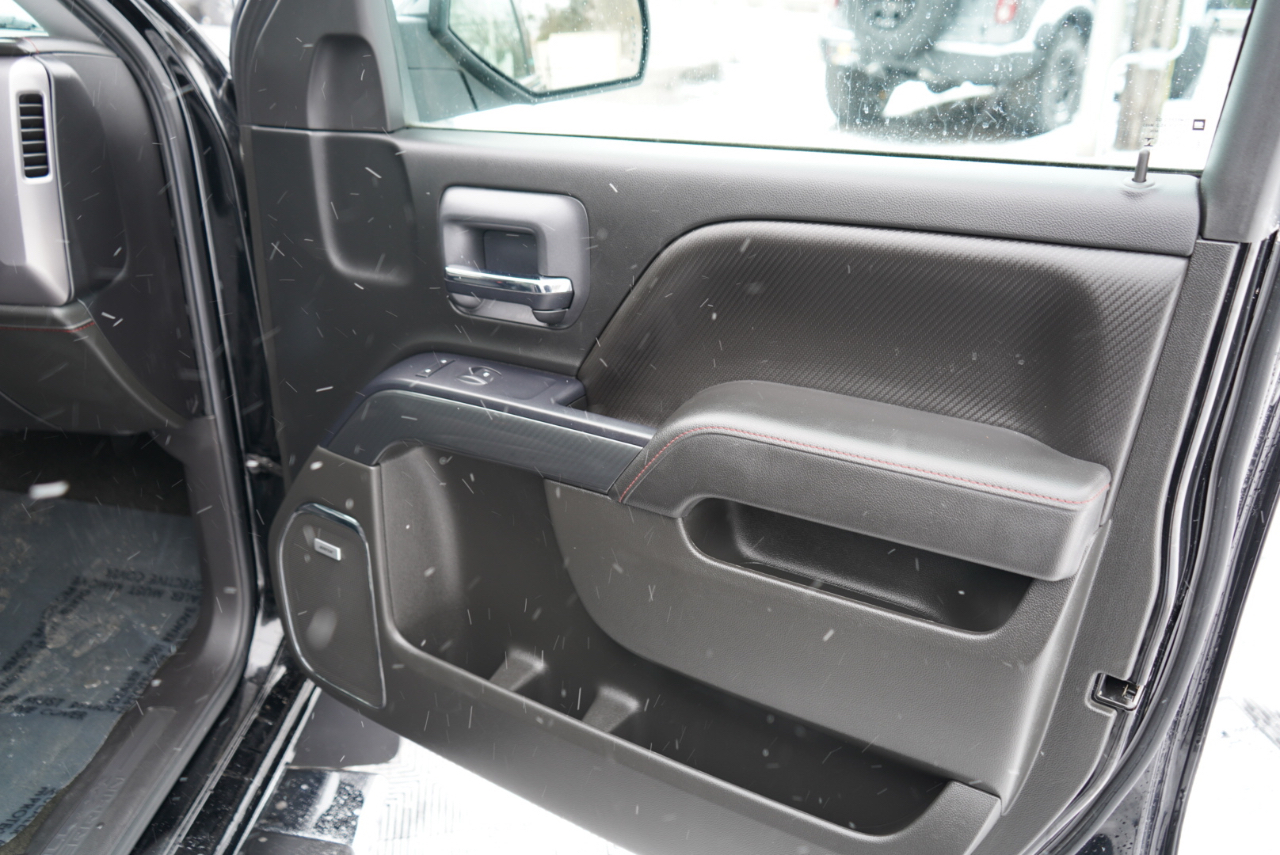 GMC Sierra 1500 4WD Crew Cab 143.5" SLT 2015