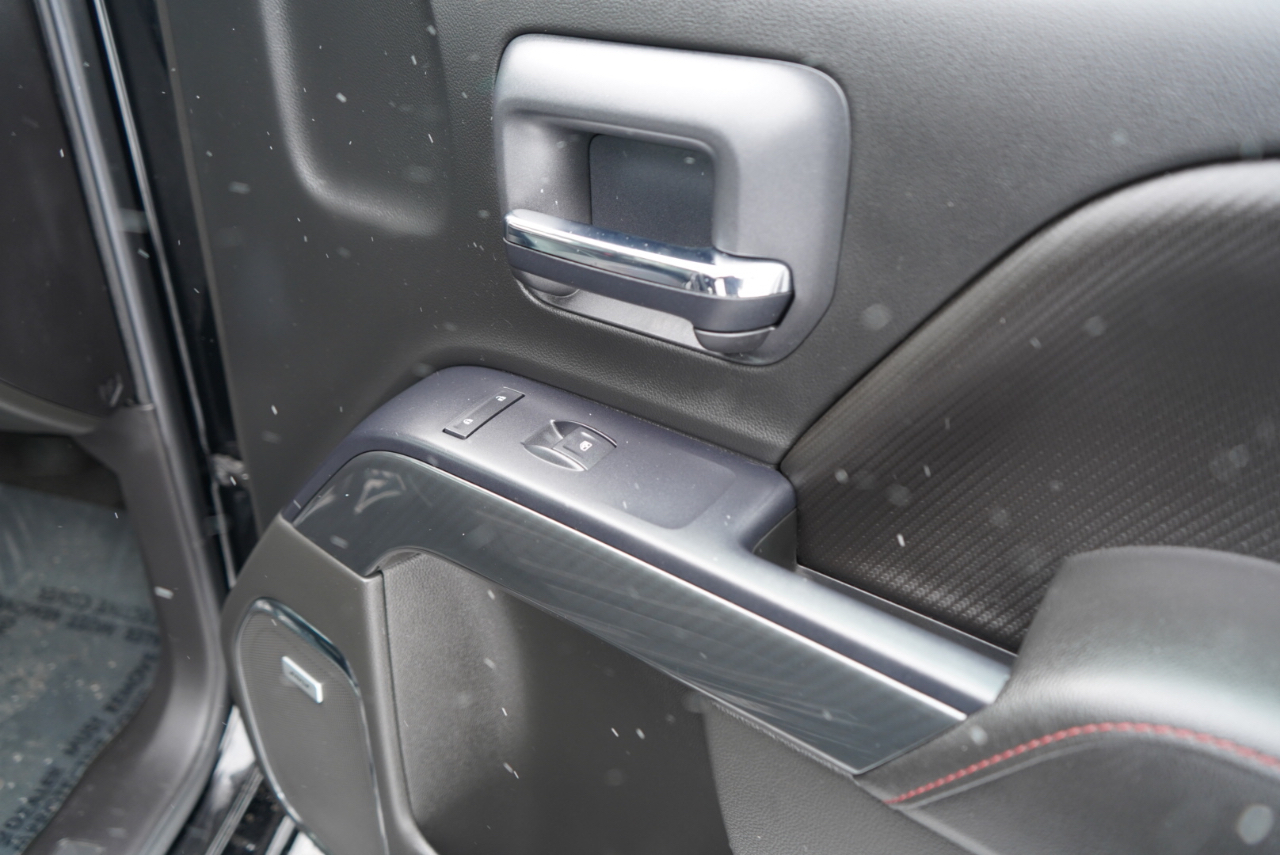 GMC Sierra 1500 4WD Crew Cab 143.5" SLT 2015