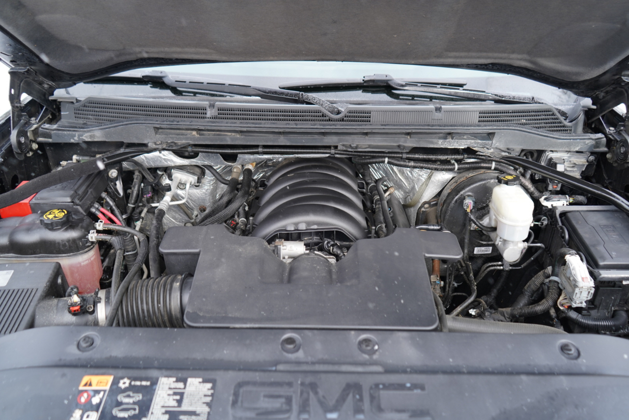 GMC Sierra 1500 4WD Crew Cab 143.5" SLT 2015