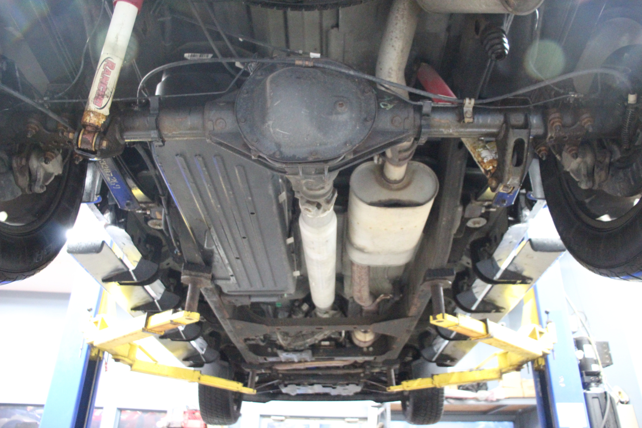 GMC Sierra 1500 4WD Crew Cab 143.5" SLT 2015